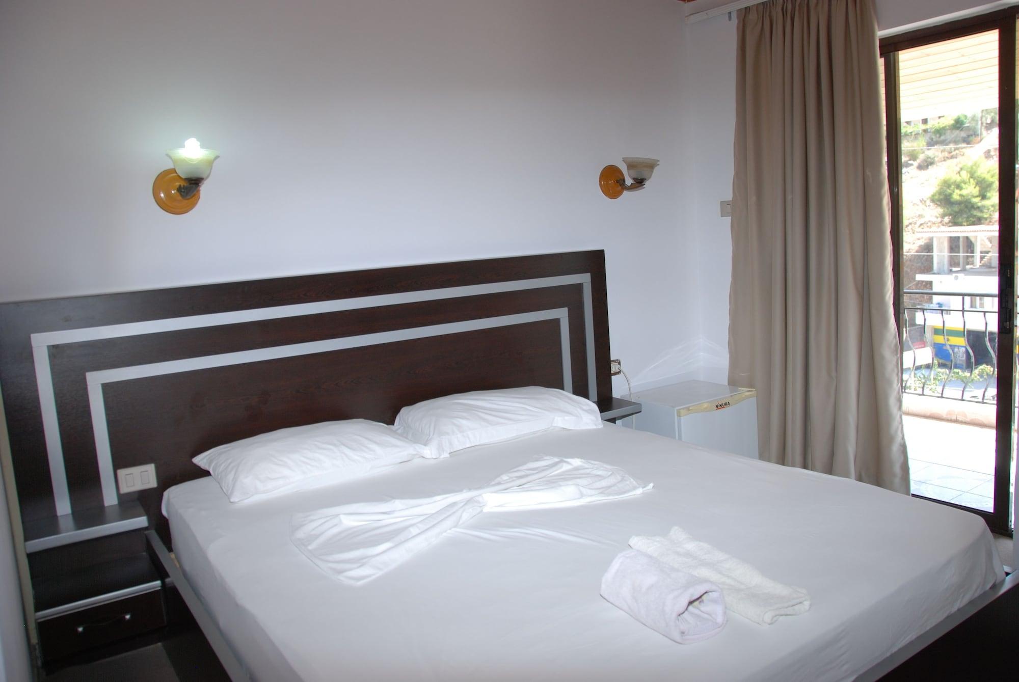 Hotel Freskia Sarandë Exterior foto