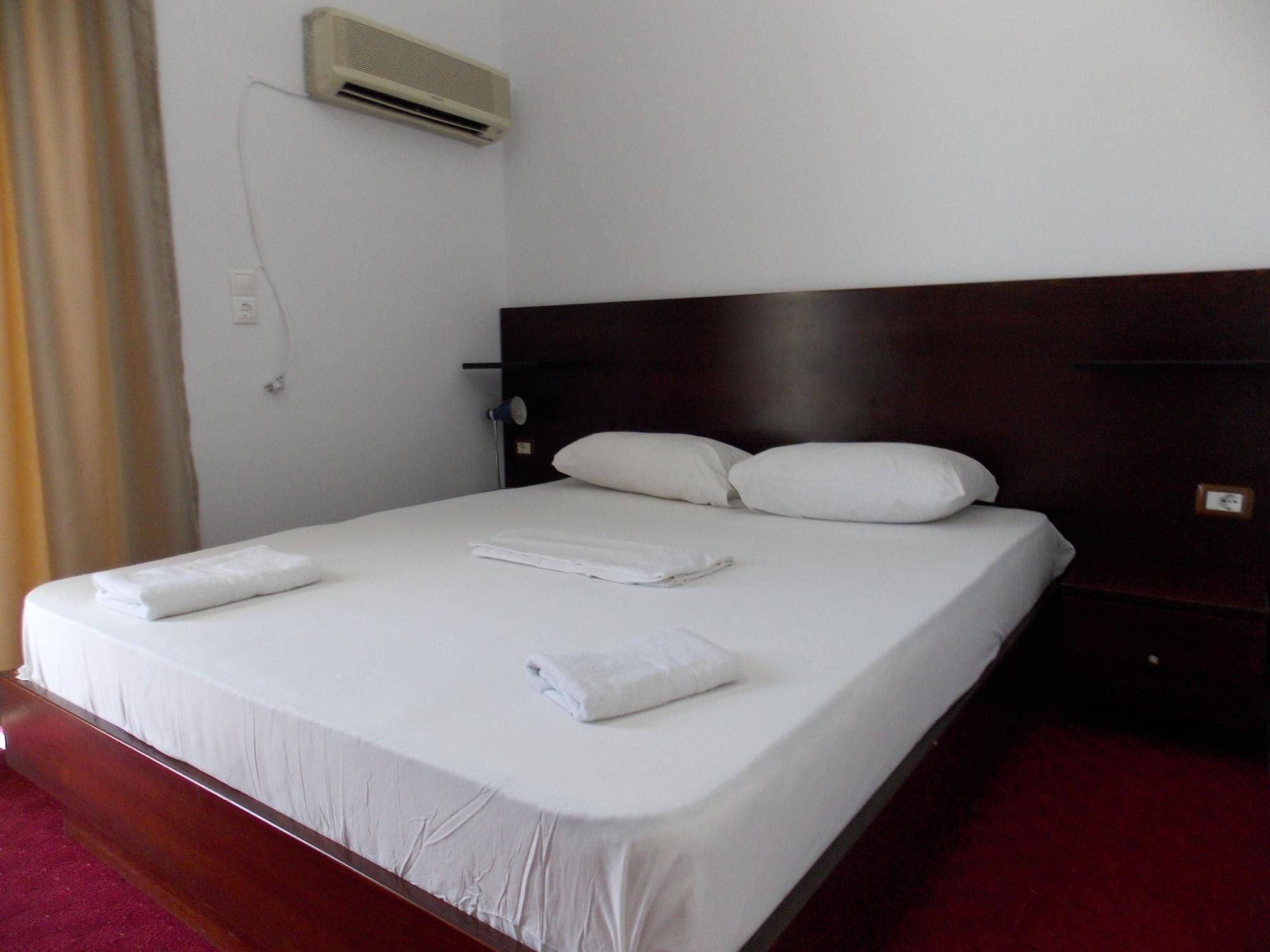 Hotel Freskia Sarandë Exterior foto