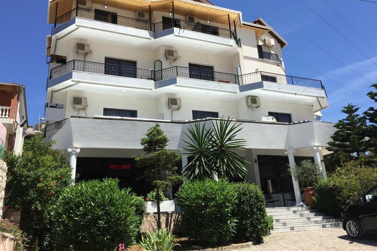 Hotel Freskia Sarandë Exterior foto